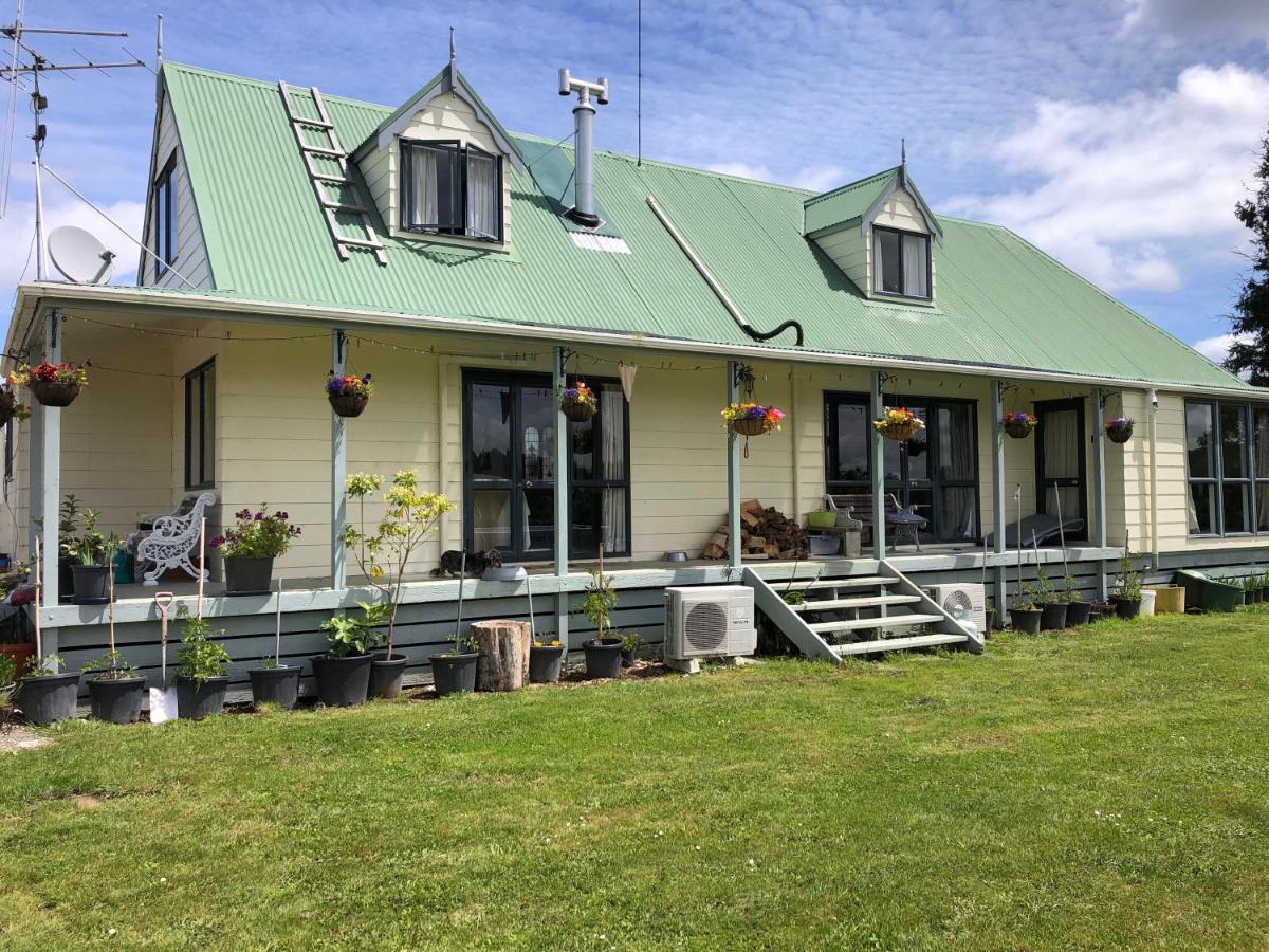 Hunua Ranges Bed and Breakfast Buitenkant foto